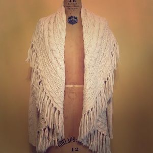 Lauren Jeans Company alpaca blend sweater. NWOT.